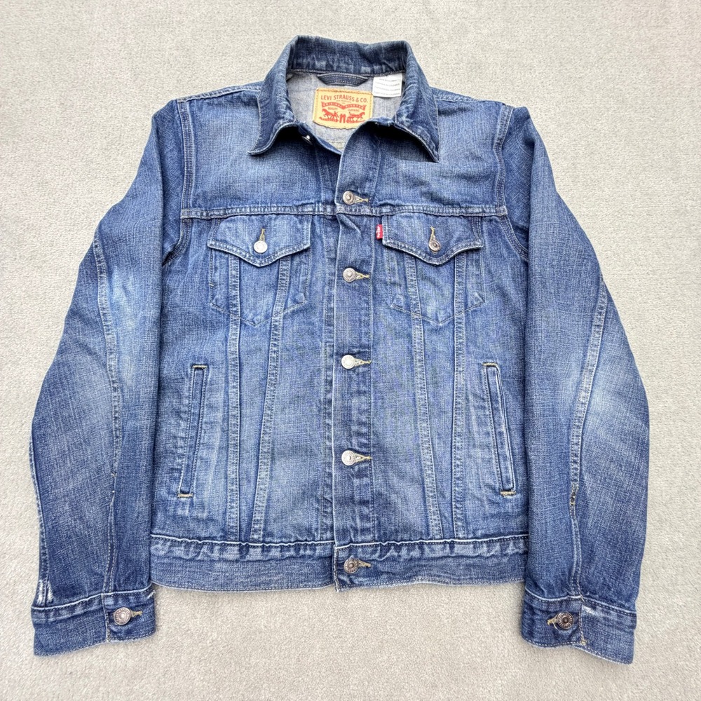 Levis Trucker Jacket Mens Medium Blue 100% Cotton Denim Distressed Faded